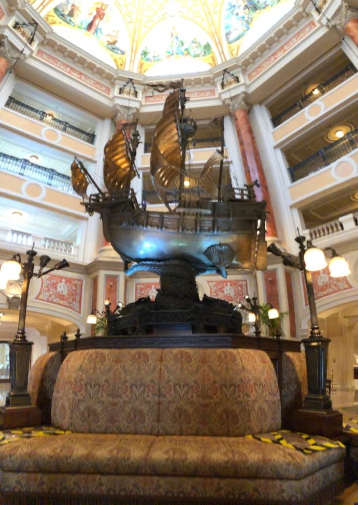 東京ディズニーシー・ホテルミラコスタ(Tokyo Disney Sea Hotel Miracosta ) ガリレオ(海賊船)