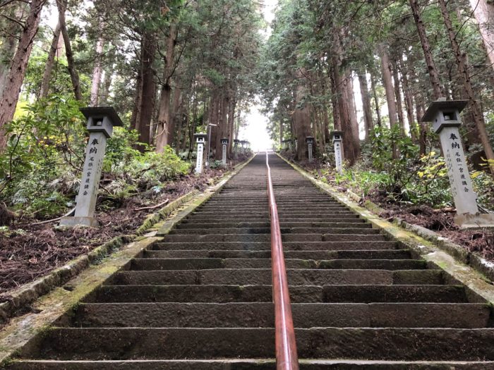 大雄山最乗寺奥の院に続く長い階段