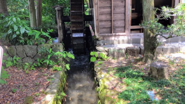 瀬戸屋敷の水車