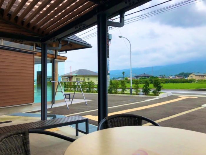 道の駅足柄のテラス席
