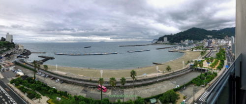 熱海パールスターホテルの8Fの禁煙デラックス オーシャンビュー “ROTEN”からのパノラマ