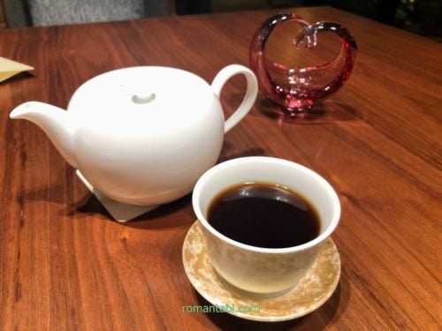 熱海パールスターホテル・中国料理 山海香味・プーアル茶(濃い)