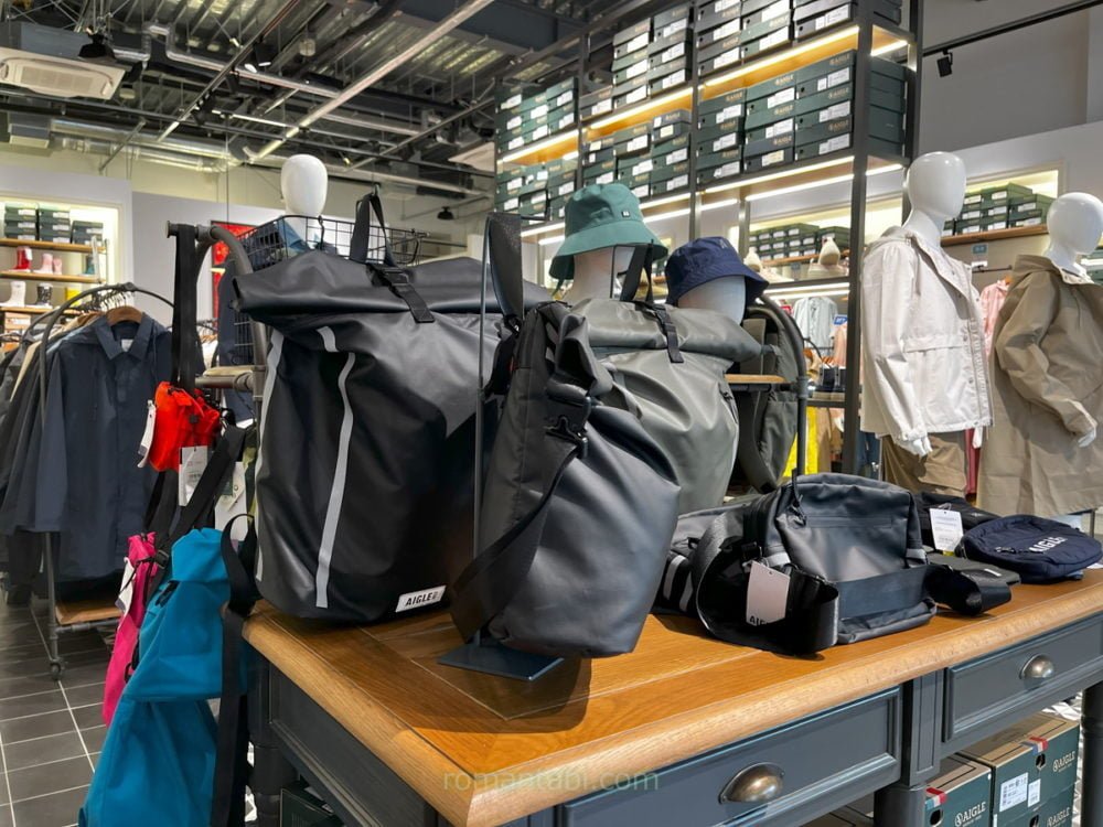 御殿場アウトレットのAigle ( エーグル )のバッグ