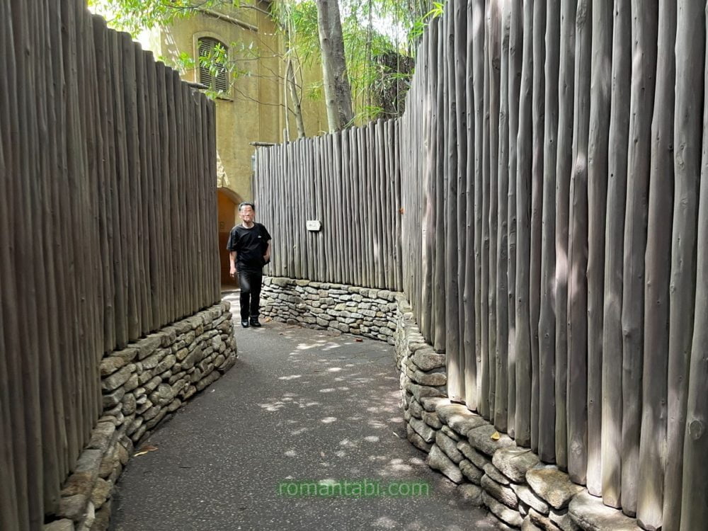 アドベンチャーランド・ジャングルクルーズ近くの喫煙所