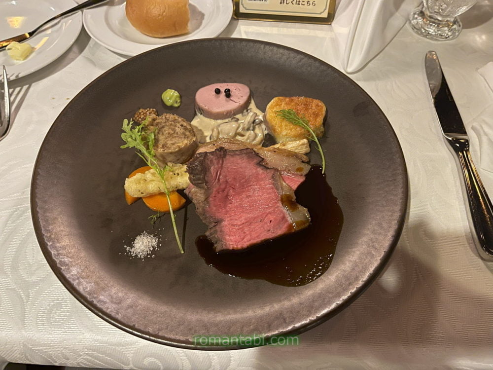 ディズニーランドのブルーバイユー・レストランの40周年スペシャルコース