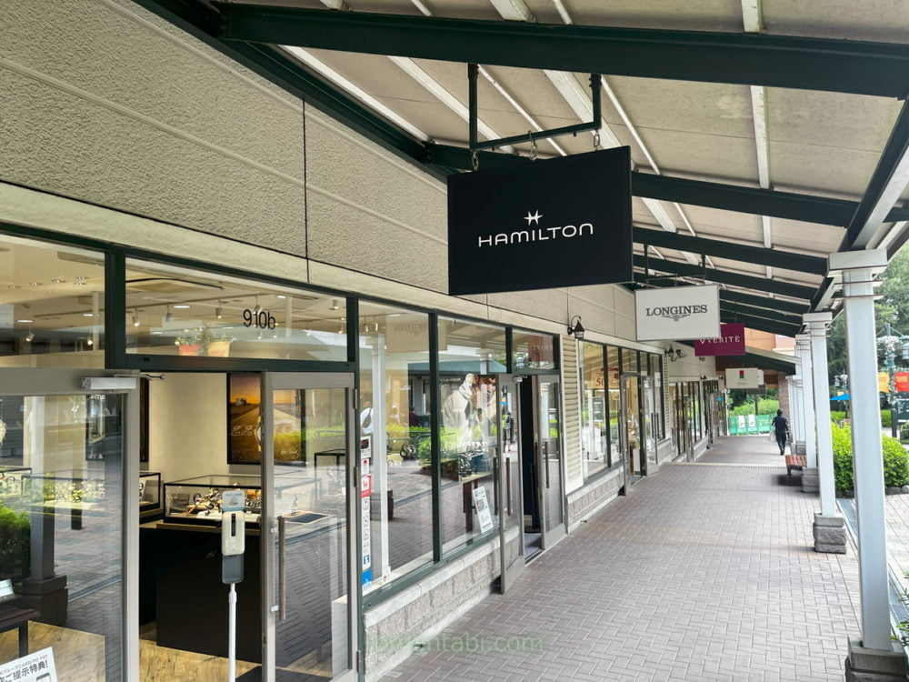 御殿場アウトレットのHamilton(ハミルトン)の店頭
