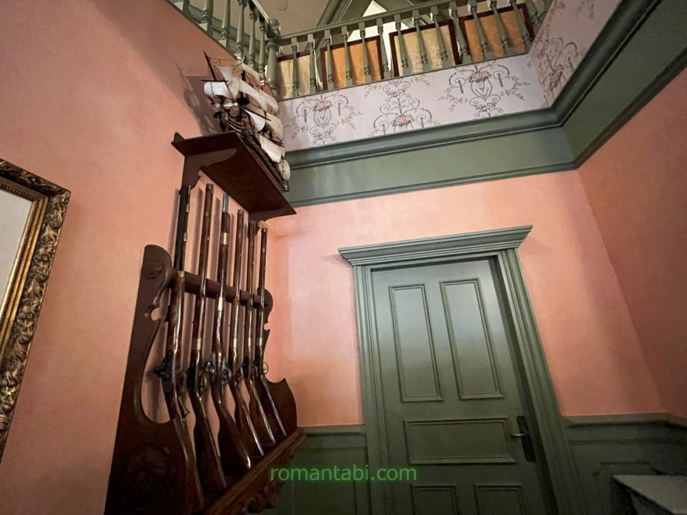 ディズニーランドのカリブの海賊のQラインのライフル銃