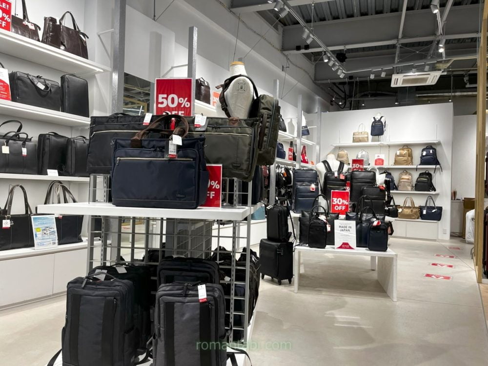 御殿場アウトレットのエース店内