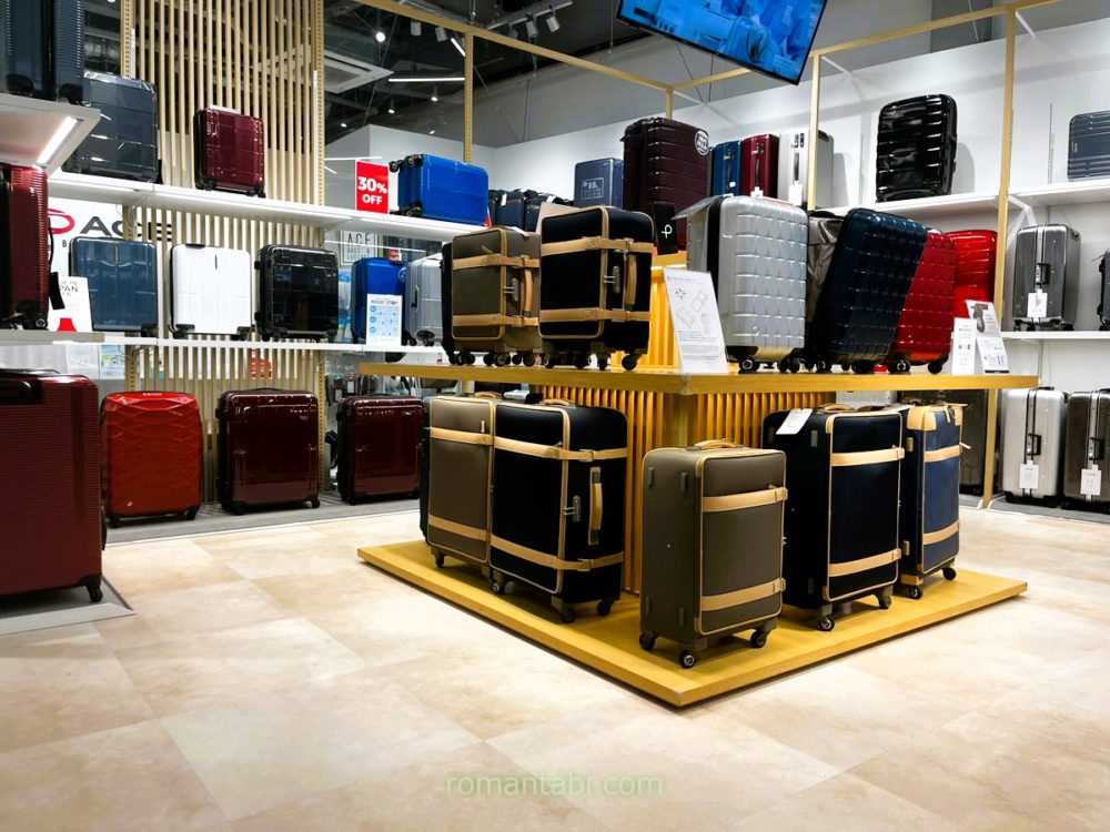 御殿場アウトレットのエース店内