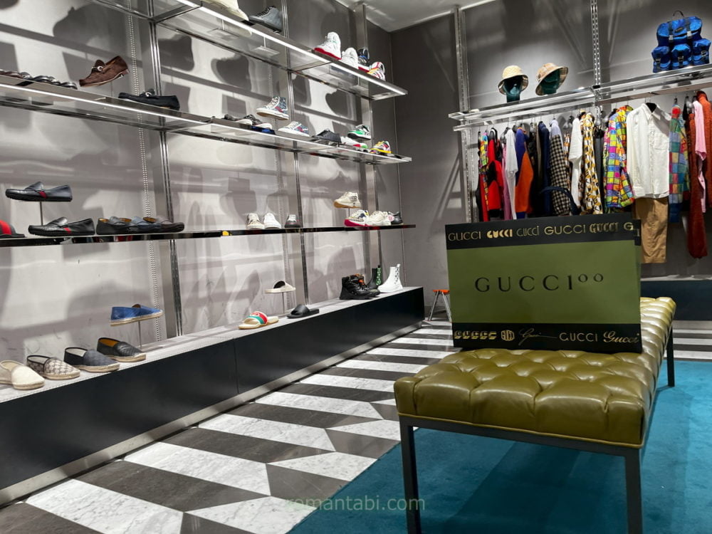 御殿場アウトレットのグッチの商品ディスプレー