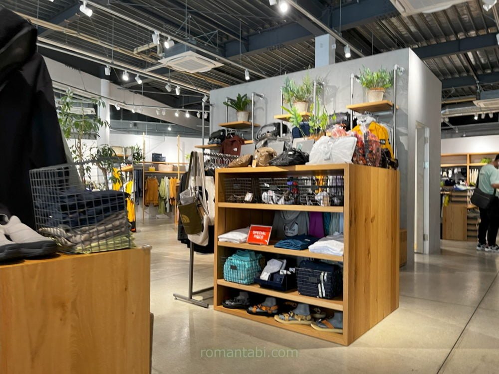 御殿場アウトレットのThe North Face ( ザノースフェイス )の店内