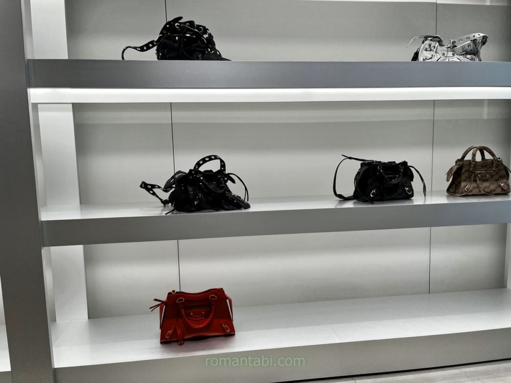 御殿場アウトレットのBalenciaga (バレンシアガ)のバッグ