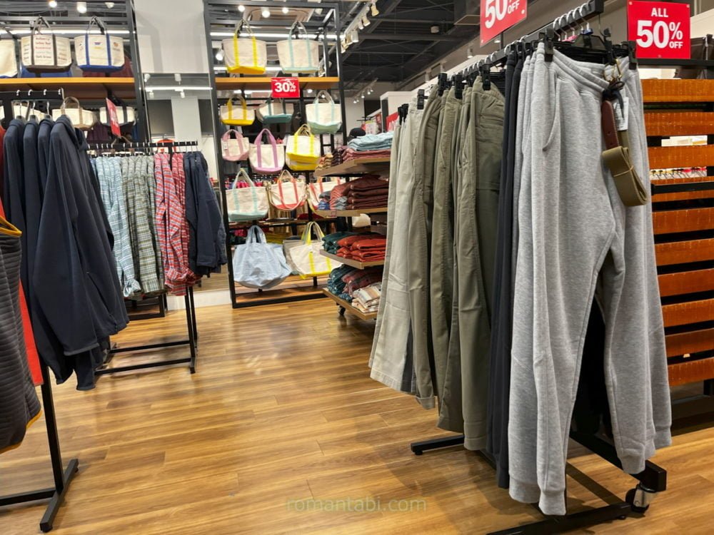 L.L.Bean エル・エル・ビーンの店内