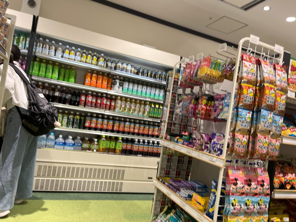 グランドニッコー東京ベイ舞浜のコンビニのジュース