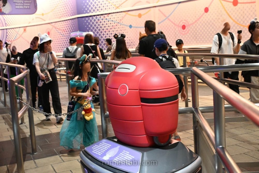 ディズニーランドのベイマックスのハッピーライド