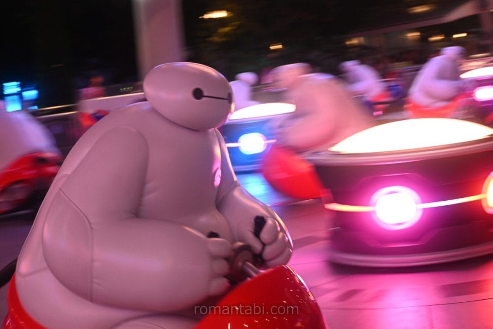 ディズニーランドのベイマックスのハッピーライド