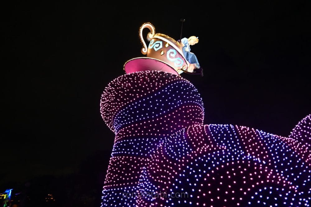 エレクトリカルパレード・ドリームライツのチェシャ猫のフロート