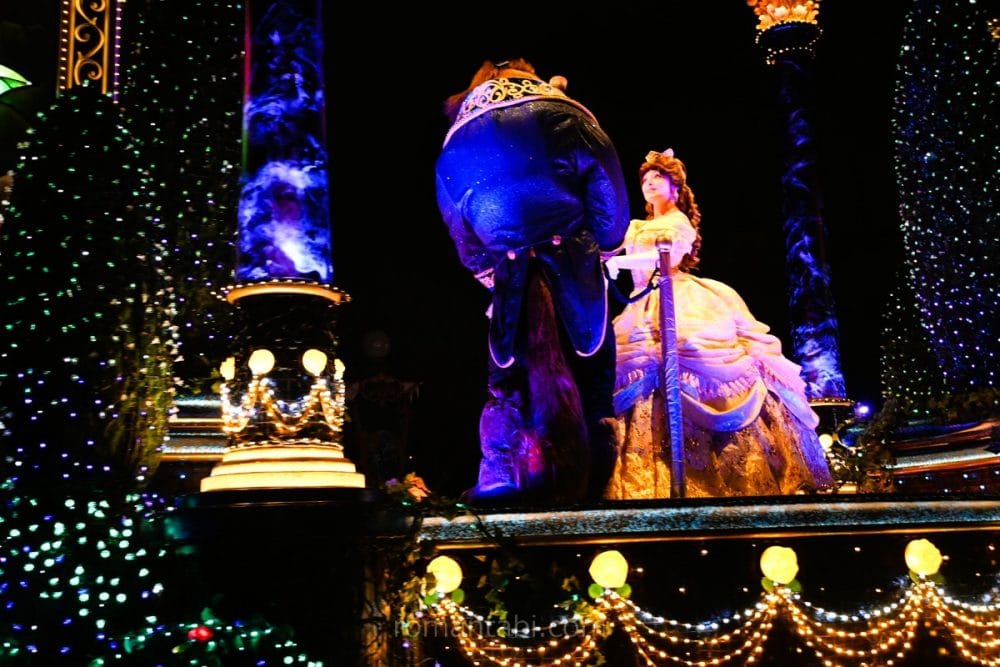 エレクトリカルパレード・ドリームライツのステンドグラス・ローズ