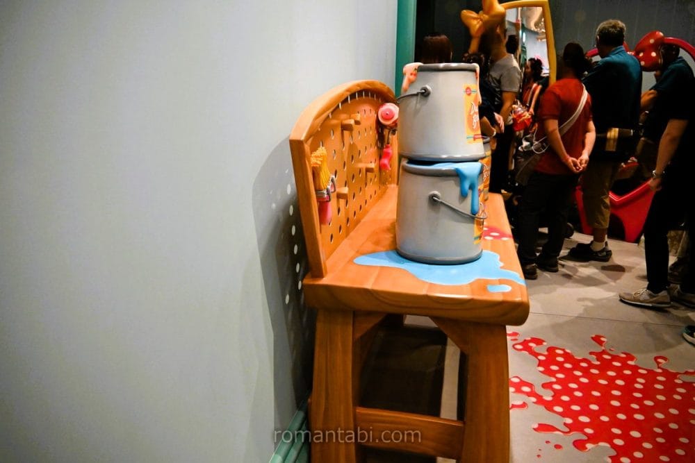 ミニーのスタイルスタジオのペンキ