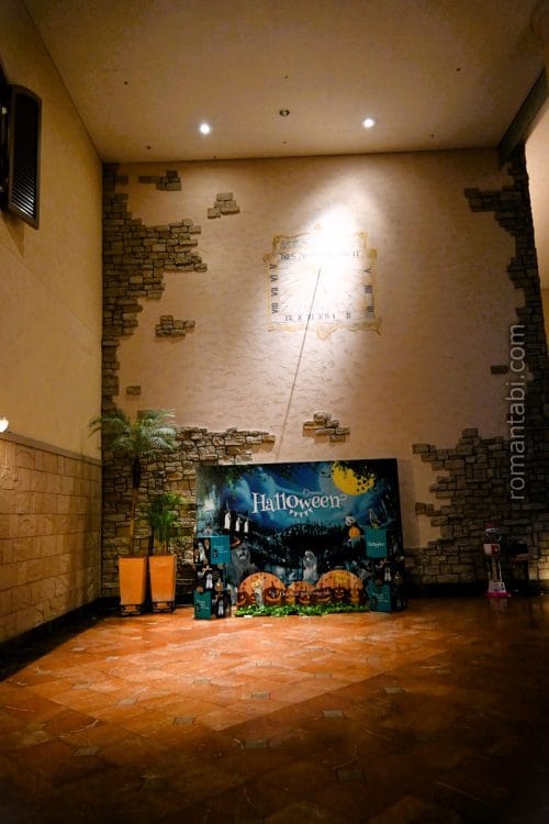 オリエンタルホテル東京ベイ・サンディアル（日時計）