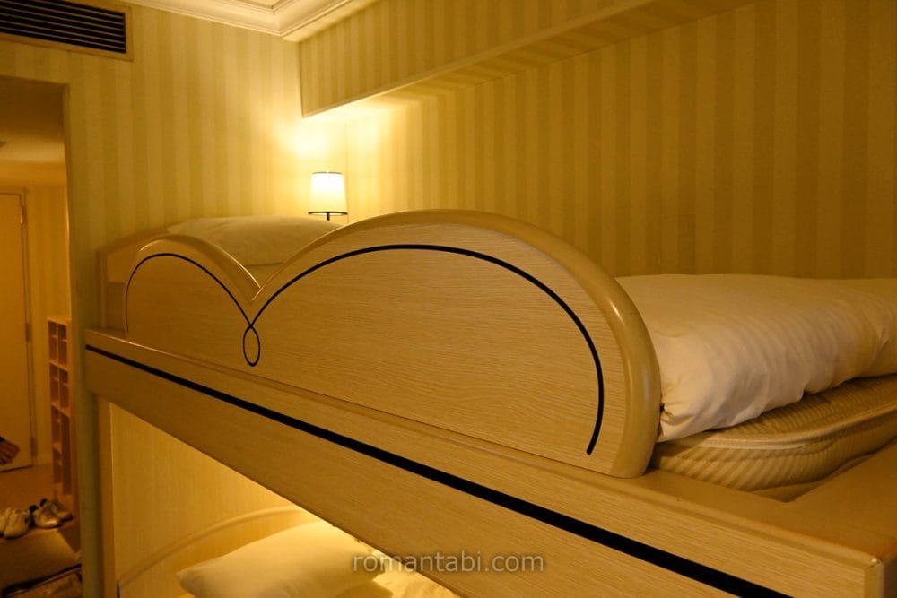 オリエンタルホテル東京ベイ「グランデ6」の2階建てベッド