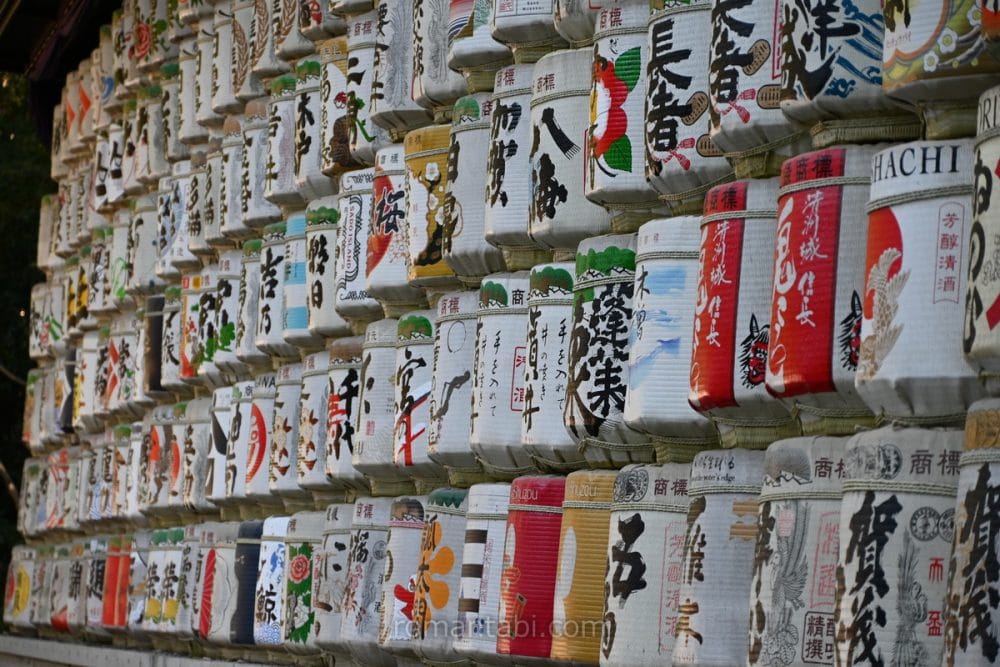 明治神宮の酒樽/Sake barrels at Meiji Shrine