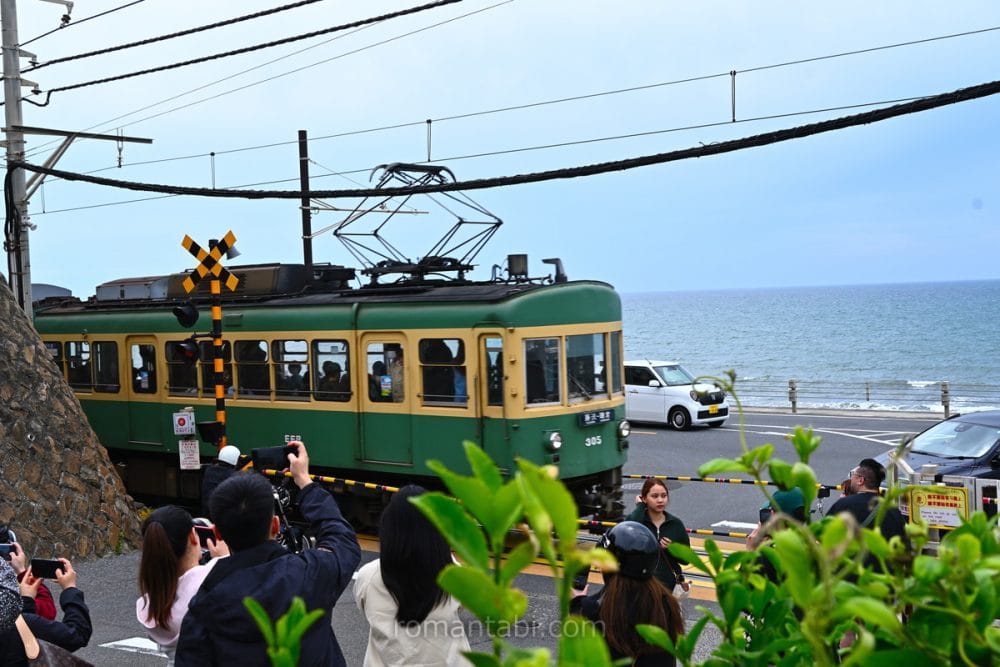 鎌倉高校前の踏切