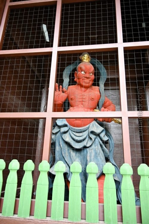 高徳院｜仁王門｜左側：吽形（うんぎょう）