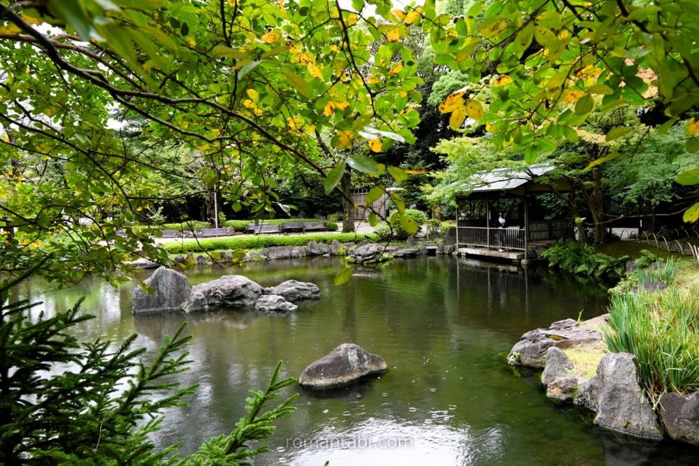 靖国神社・神池庭園