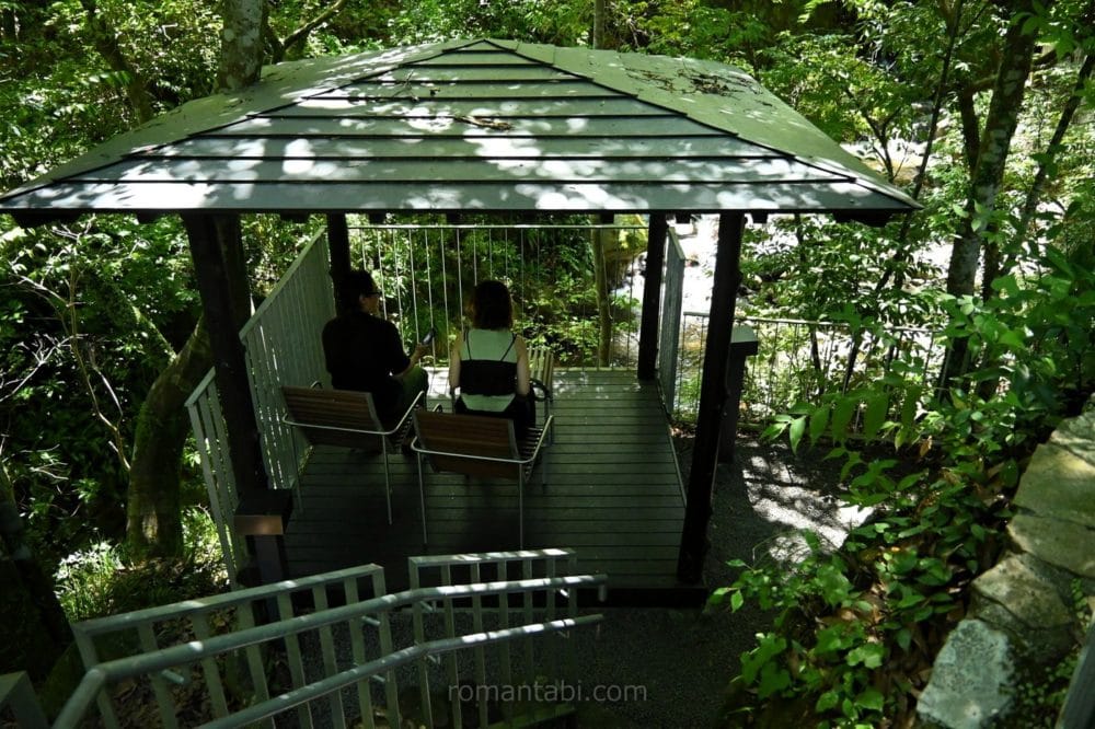 湯河原・万葉公園・東屋