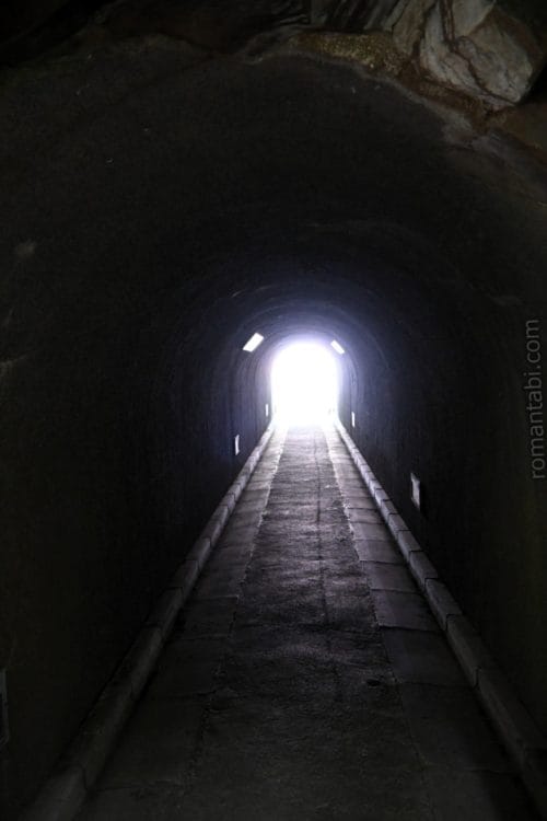 湯河原・万葉公園・トンネル